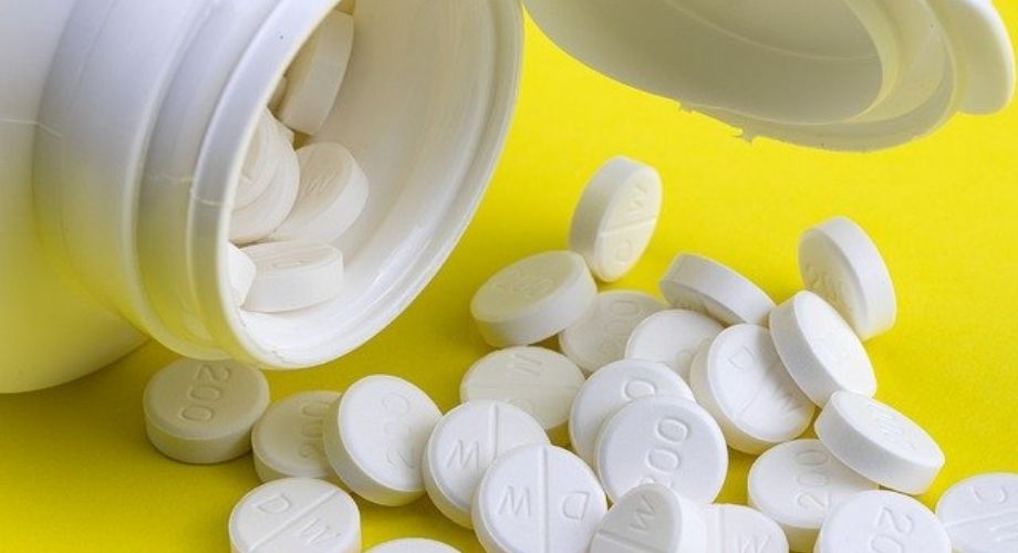 Novos anticoagulantes orais: ainda h espao para prescrio de varfarina?